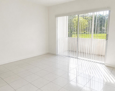 2200 Park Lane - Photo Thumbnail 7