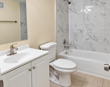 1500 Crescent Circle - Photo Thumbnail 8