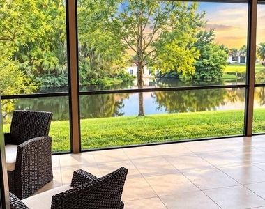 6181 Laurel Lane - Photo Thumbnail 11