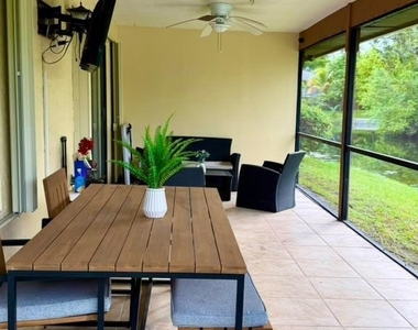 6181 Laurel Lane - Photo Thumbnail 10