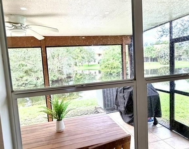 6181 Laurel Lane - Photo Thumbnail 12