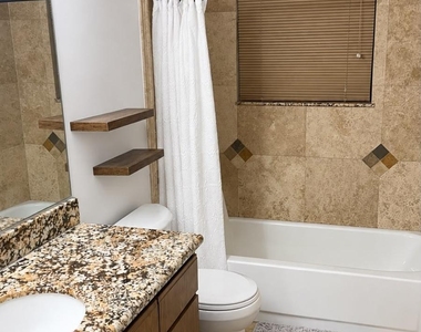 6181 Laurel Lane - Photo Thumbnail 7