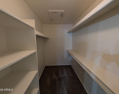 623 W Guadalupe Road - Photo Thumbnail 12