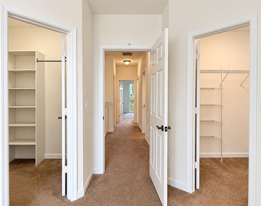 4730 S Prive Circle - Photo Thumbnail 15