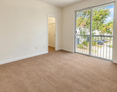 4730 S Prive Circle - Photo Thumbnail 23