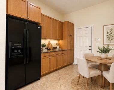 4730 S Prive Circle - Photo Thumbnail 3