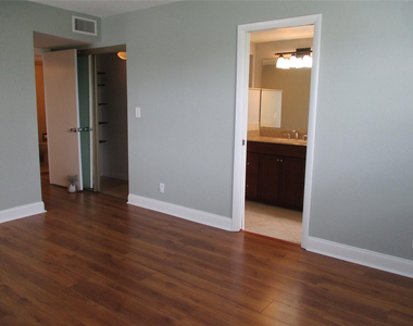 9273 Sw 8th Street - Photo Thumbnail 28