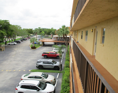 9273 Sw 8th Street - Photo Thumbnail 3