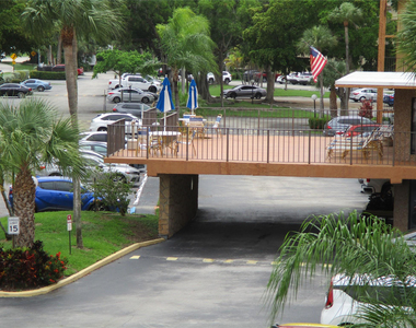 9273 Sw 8th Street - Photo Thumbnail 6