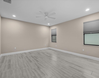 11665 Sw Marine Way - Photo Thumbnail 19