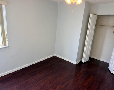 2217 Nw 56th Avenue - Photo Thumbnail 23