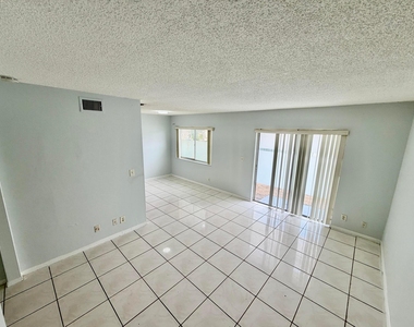 2217 Nw 56th Avenue - Photo Thumbnail 8