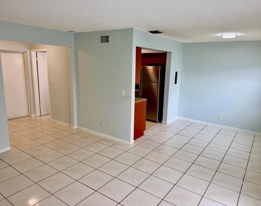2217 Nw 56th Avenue - Photo Thumbnail 2