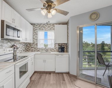 3959 Via Poinciana - Photo Thumbnail 12