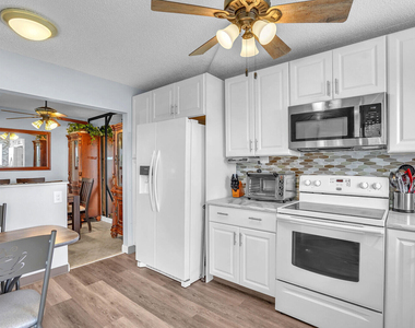 3959 Via Poinciana - Photo Thumbnail 14