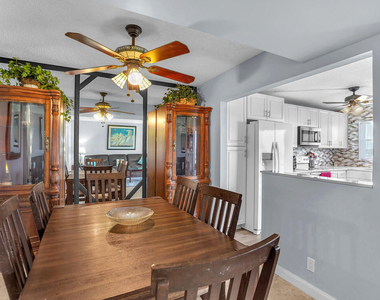 3959 Via Poinciana - Photo Thumbnail 11