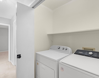 616 Renaissance Place - Photo Thumbnail 4