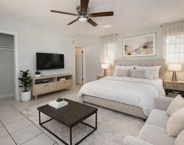 1721 Ne 9th Street - Photo Thumbnail 4