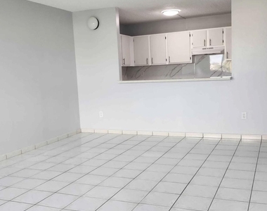 14840 Naranja Lakes Boulevard - Photo Thumbnail 2