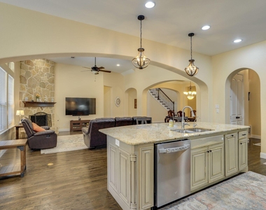 1604 Woodrose Court - Photo Thumbnail 14