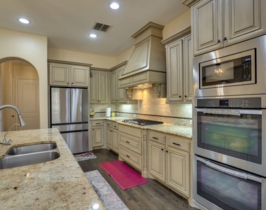 1604 Woodrose Court - Photo Thumbnail 12