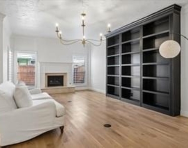 12332 Montego Plaza - Photo Thumbnail 4