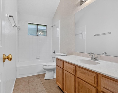 1001 Creek Valley Road - Photo Thumbnail 10