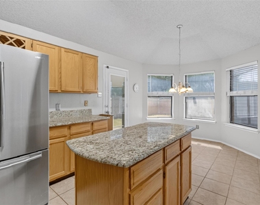 1001 Creek Valley Road - Photo Thumbnail 12