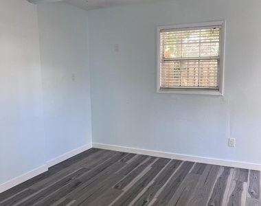1737 Nw 73rd Avenue - Photo Thumbnail 13