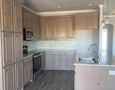 1910 Lake Tahoe Lane - Photo Thumbnail 6