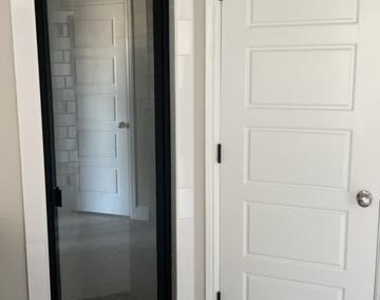 1910 Lake Tahoe Lane - Photo Thumbnail 14