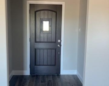 1910 Lake Tahoe Lane - Photo Thumbnail 1