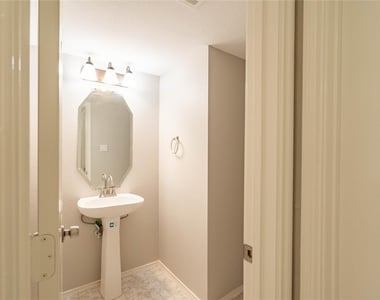 5857 Palomino Drive - Photo Thumbnail 12