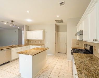 5857 Palomino Drive - Photo Thumbnail 11