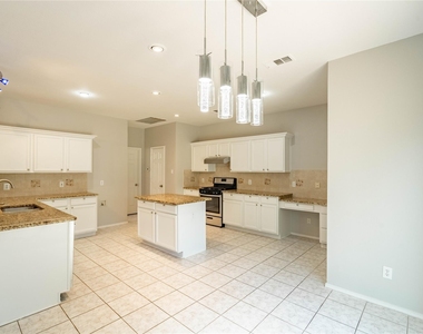 5857 Palomino Drive - Photo Thumbnail 10