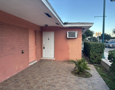 531 S C Street - Photo Thumbnail 1