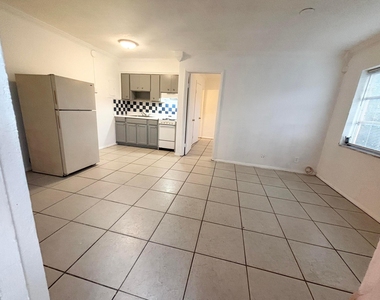 531 S C Street - Photo Thumbnail 2