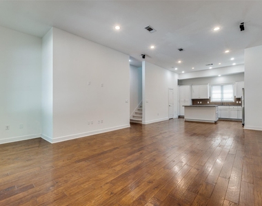 3210 Carlisle Street - Photo Thumbnail 1