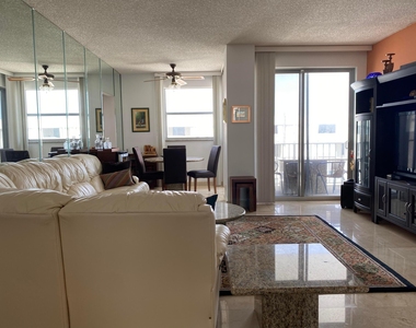 1010 S Ocean Boulevard - Photo Thumbnail 5