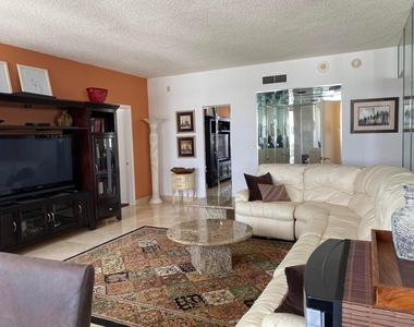 1010 S Ocean Boulevard - Photo Thumbnail 4