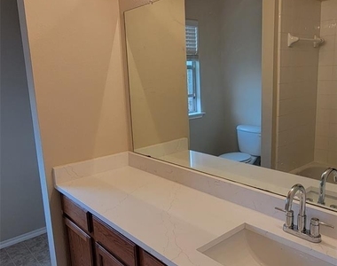 9509 Crooked Cat Drive - Photo Thumbnail 31