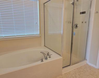 9509 Crooked Cat Drive - Photo Thumbnail 19