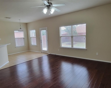 9509 Crooked Cat Drive - Photo Thumbnail 15