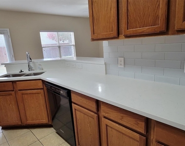 9509 Crooked Cat Drive - Photo Thumbnail 10