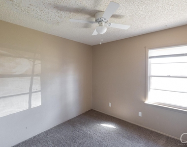 3218 Post Oak Road - Photo Thumbnail 2