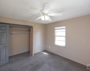 3218 Post Oak Road - Photo Thumbnail 10