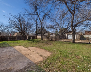 3218 Post Oak Road - Photo Thumbnail 27