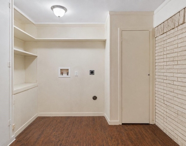 605 N Florence Street - Photo Thumbnail 13