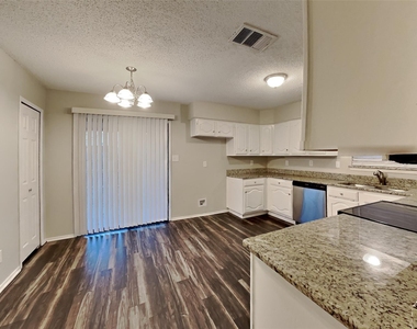 2602 Lake Valley Drive - Photo Thumbnail 5