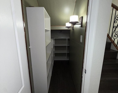 307 Berenger Walk - Photo Thumbnail 19